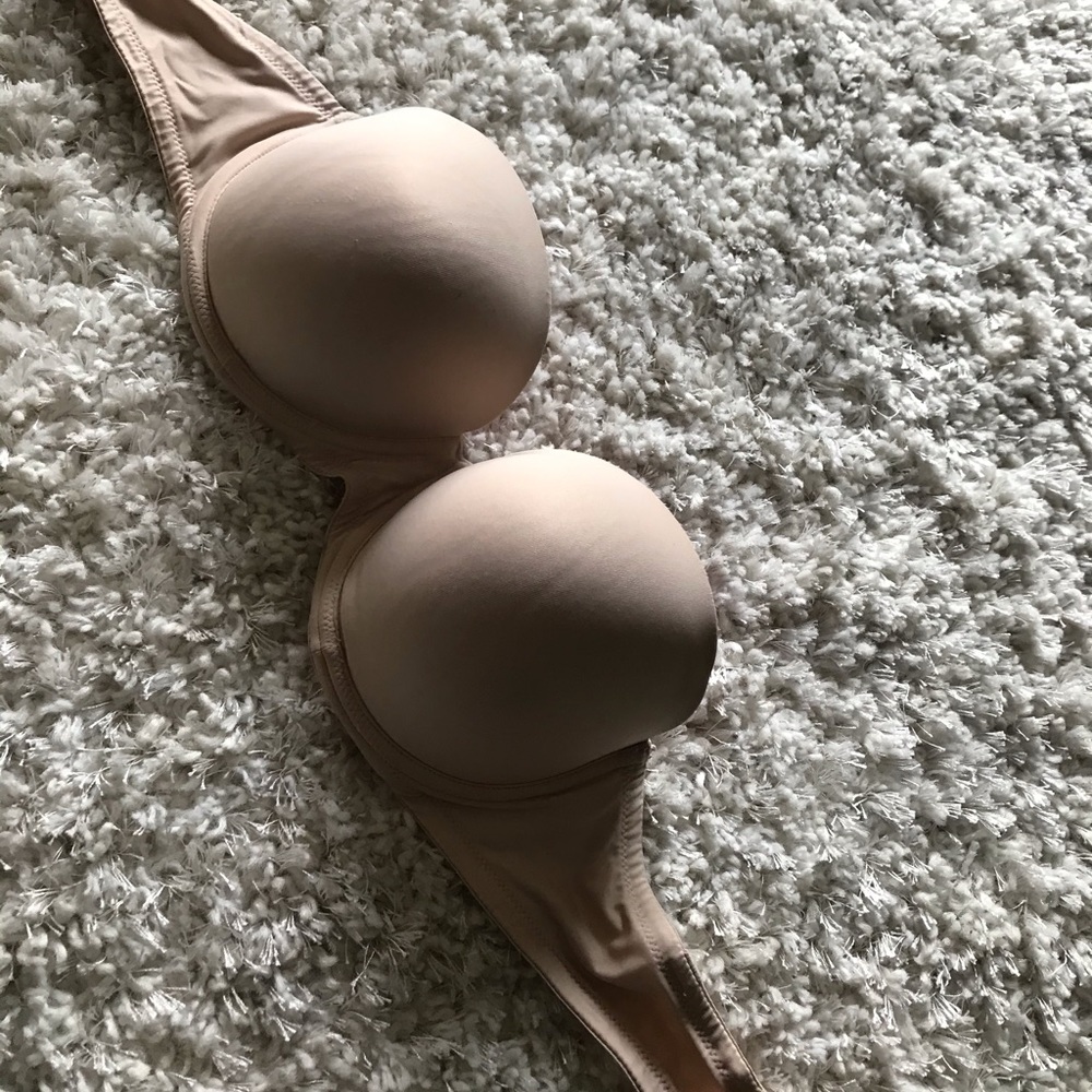 Pink (nude) strapless bra!